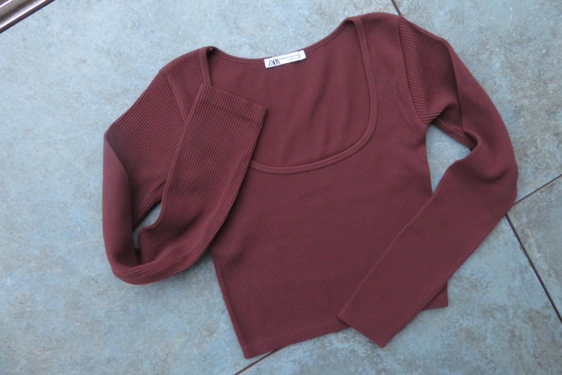 Zara Pullover & Sweatshirts: ZARA Kurzpullover Langarm Gr.  XS/S – Neu (gemäss Beschreibung) aus Wil ZH von Tamagy