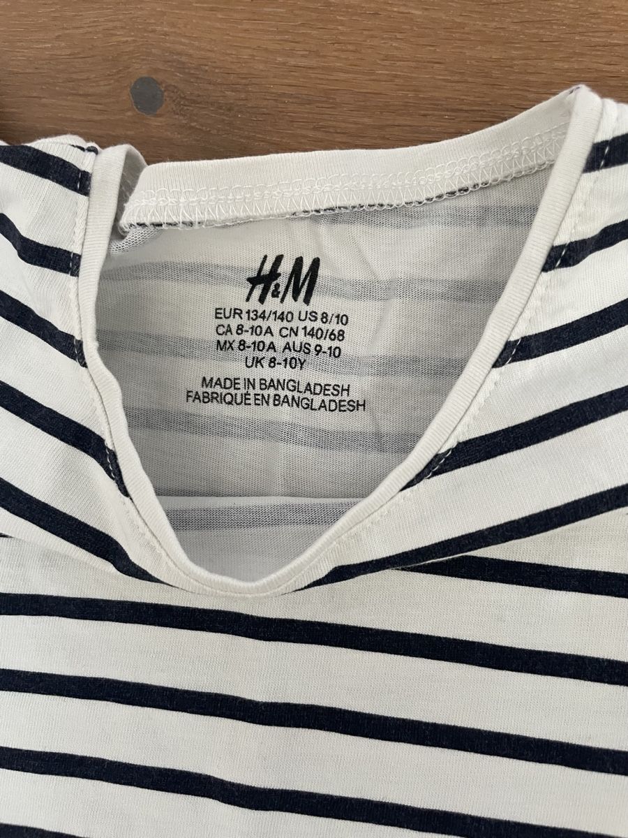 H&M Blouses, T-shirts & Tops: T-Shirt / Top – D'occasion à Aarwangen par erd_ngx8 1