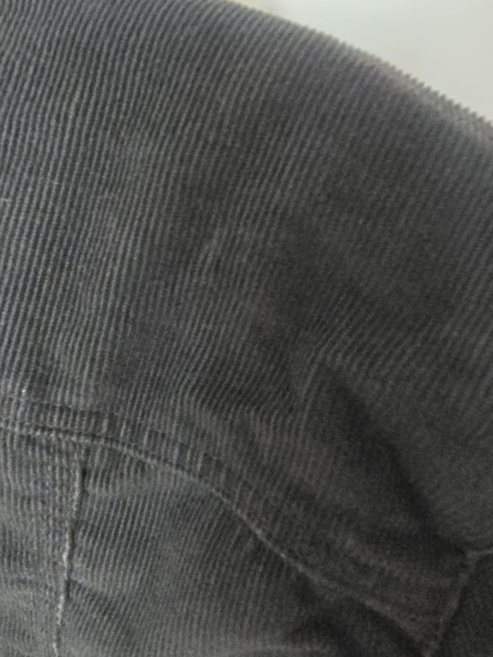Levi's Giacche: Levi's Jacke schwarz mit Fellfutter Gr. L eher M – Usato da Thalwil venduto da Nikkita2 4