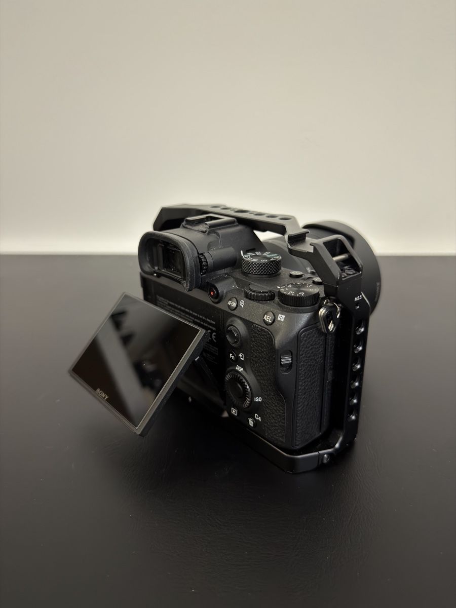 Sony Fotocamera: Sony A7iii + Kit Objektiv + Smallrig Cage – Nuovo (secondo la descrizione) da Zürich venduto da Daveischda 2