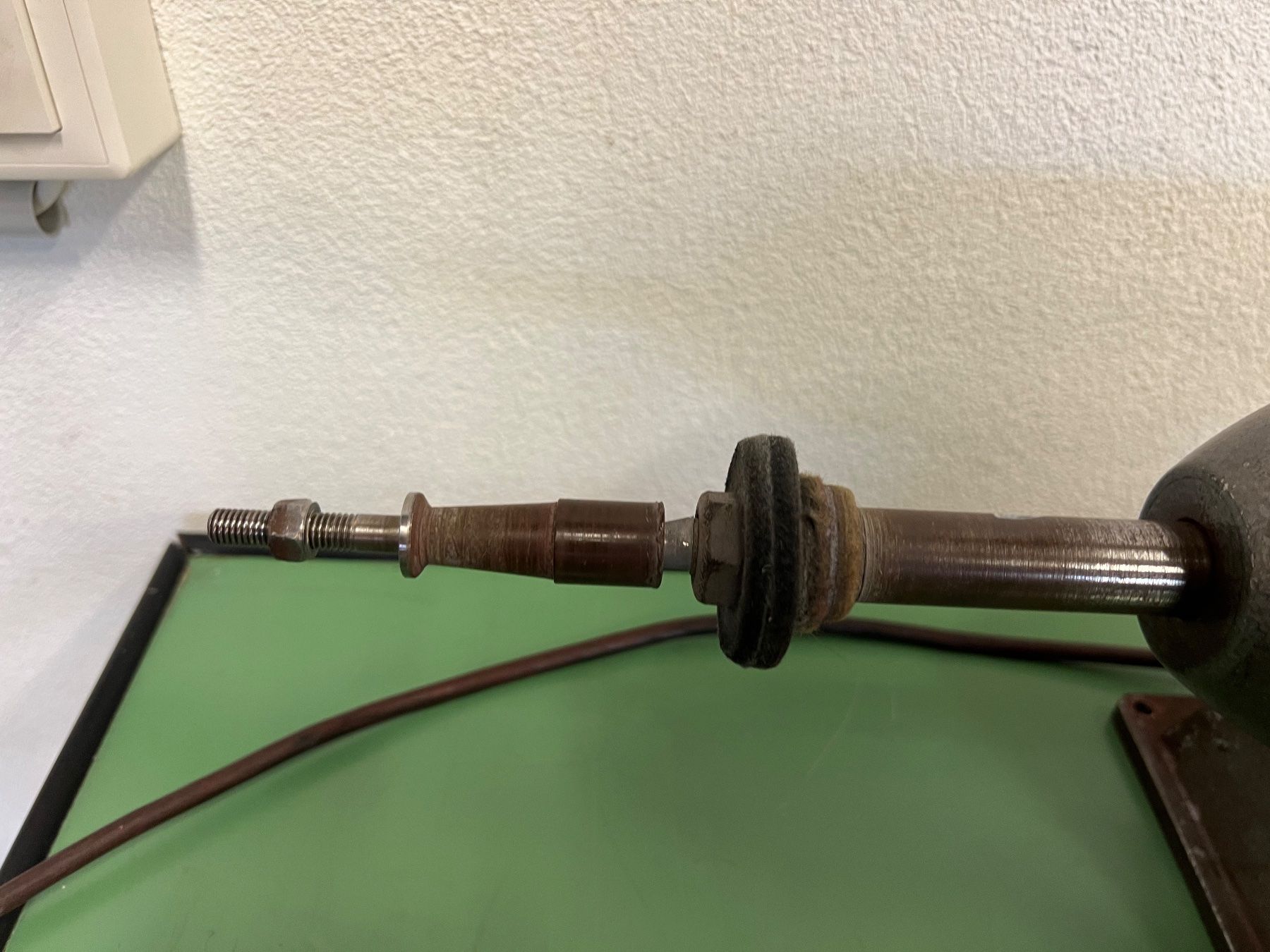 Tutte le macchine: Meuleuse Rüetschi – Usato da Aarberg venduto da SNMachines 3