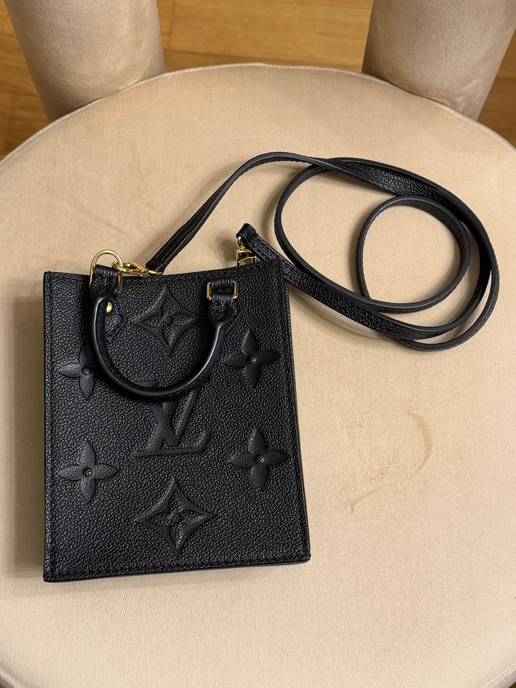 Louis Vuitton Borse da donna: Louis Vuitton Original Mini bag – Nuovo (secondo la descrizione) da Winterthur venduto da vik_9ws6