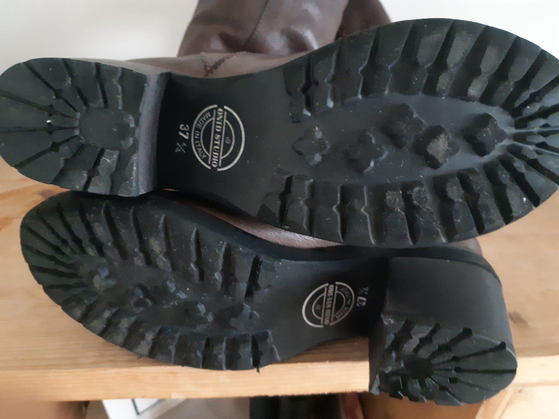 Scarpe da donna: Bottes hautes en cuir - Onid Studio – Usato da Montreux venduto da kubo 4