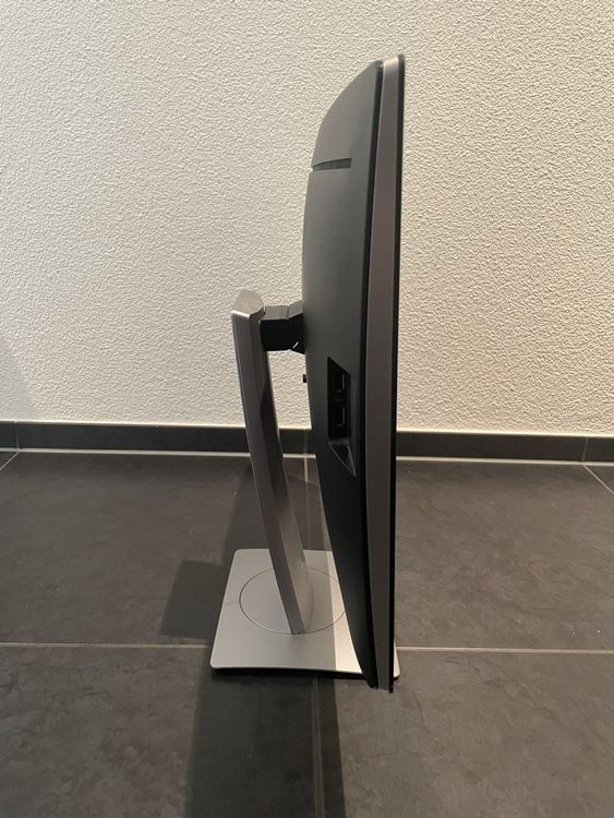 HP EliteDisplay E242 3