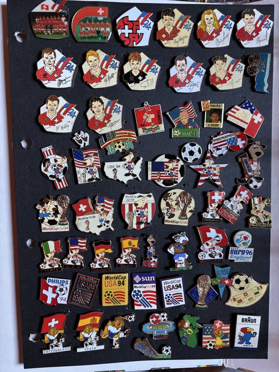Placchette & Badge: Pins Fussball – Usato da Lützelflüh-Goldbach venduto da NicoleL.