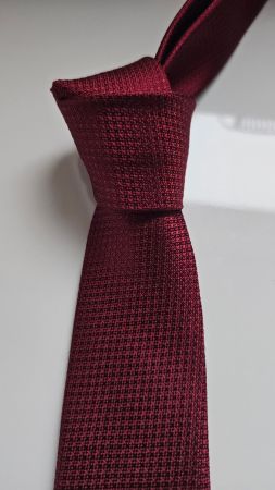 Seidenkrawatte Uni neu und originalverpackt bordo