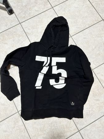 Schwarzer Core Hoodie Grösse M - Top Zustand für den Winter