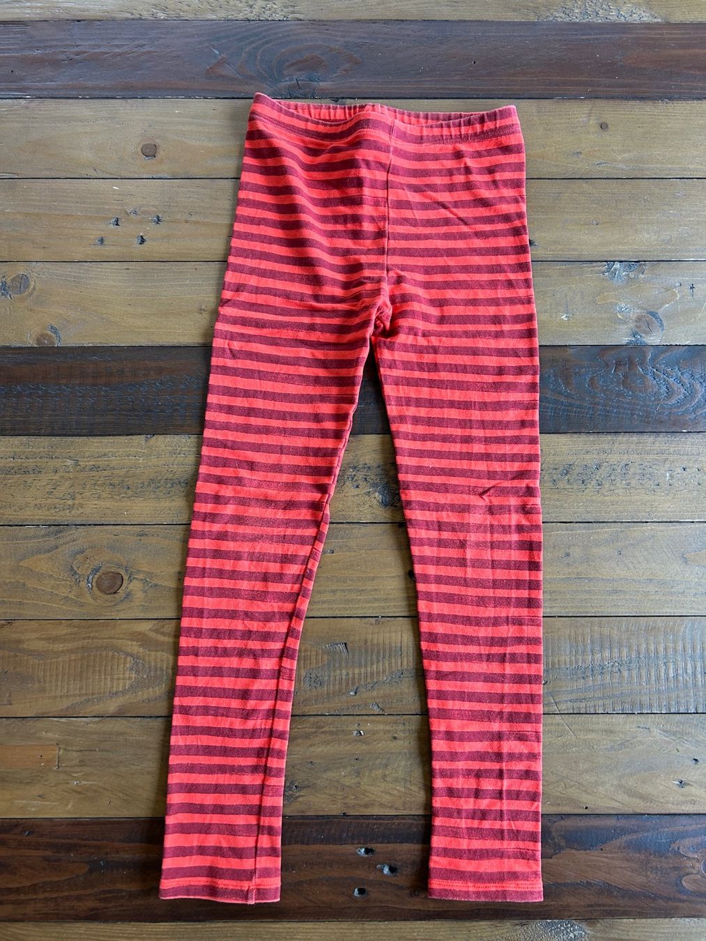 Leggings: Leggings rouge à rayures l'asticot – Gebraucht aus La Forclaz VS von ros_wb8b