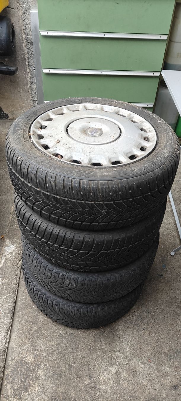 Volvo Cerchioni: volvo v50 felgen – Usato da Ennetmoos venduto da Xxbigmaxx