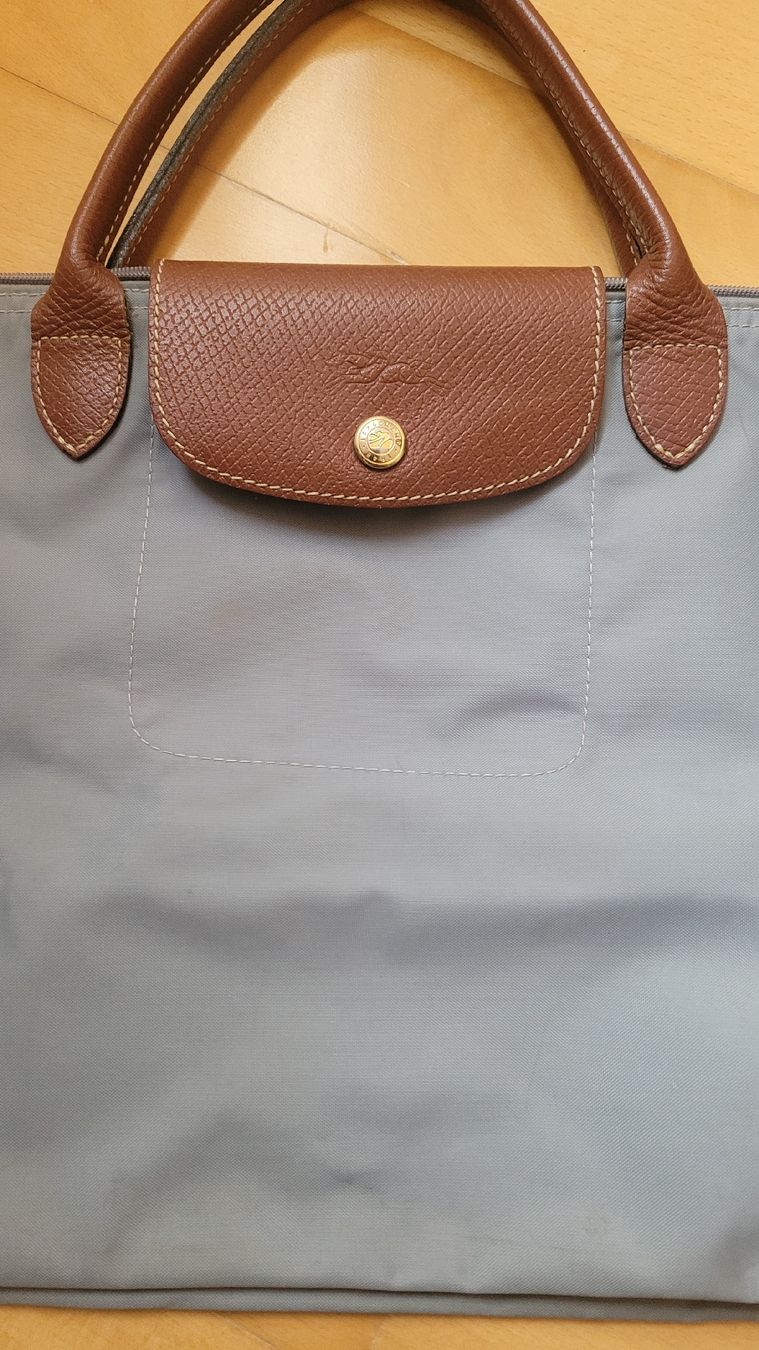 Longchamp Borse da donna: Longchamp sac pliage gris clair – Usato da Echallens venduto da frimousse2008 1