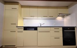 Einbauküche (ca. 12jährig) Miele Backofen u. Kühlschrank