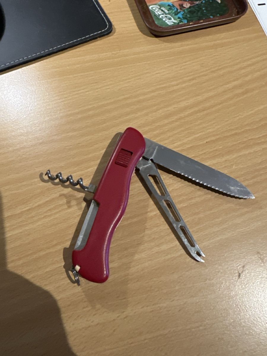 Victorinox Coltelli tascabile: Victorinox Käse-Messer – Usato da Dulliken venduto da Zuchu 1