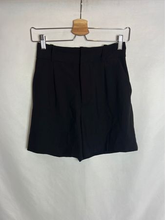 NEW - ZARA Black Shorts Size S NP: 50.-