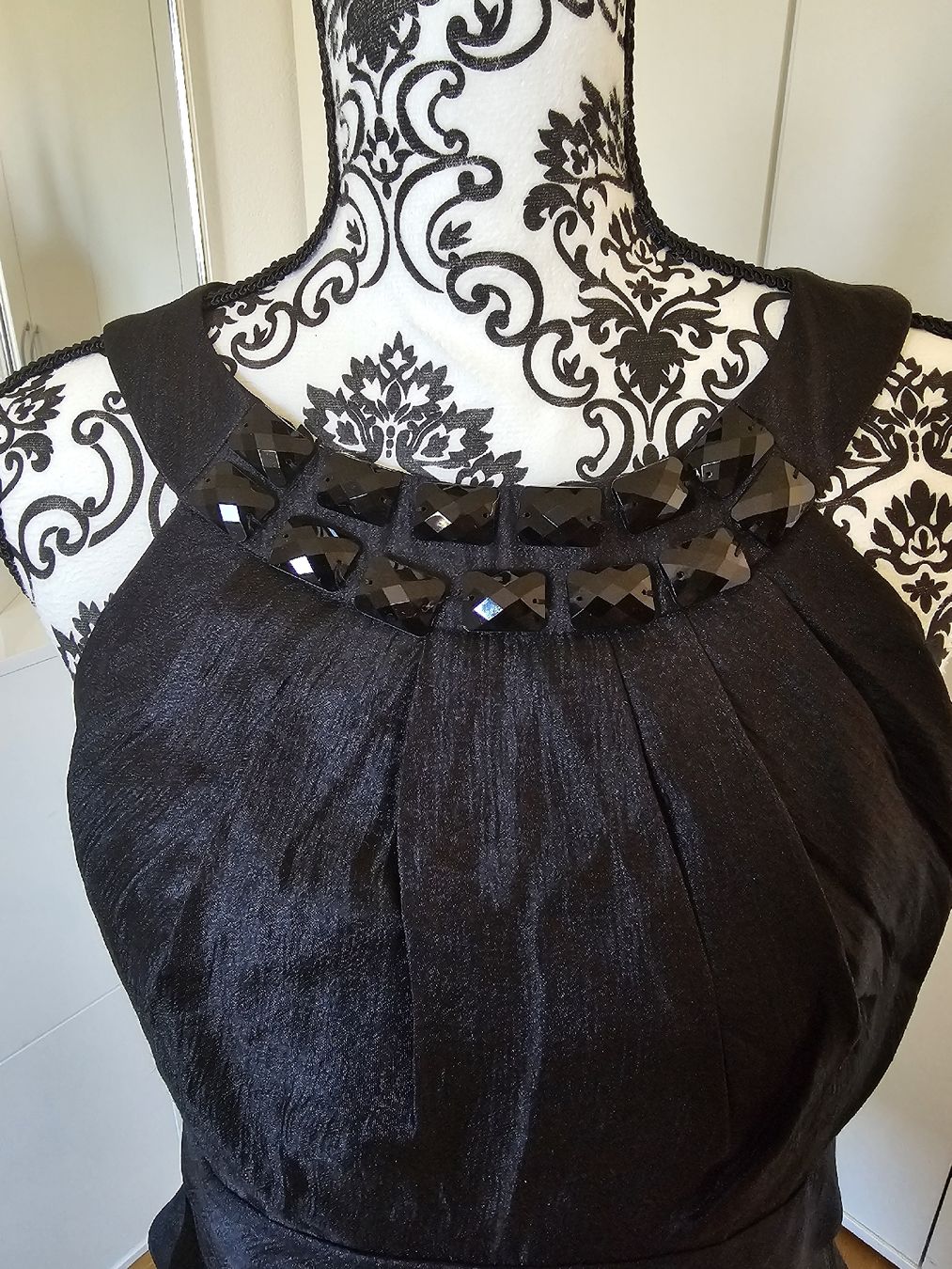 Kleider: Robe noire T.40 porté 1fois ! – Neu (gemäss Beschreibung) aus Bulle von Diamant.15 1
