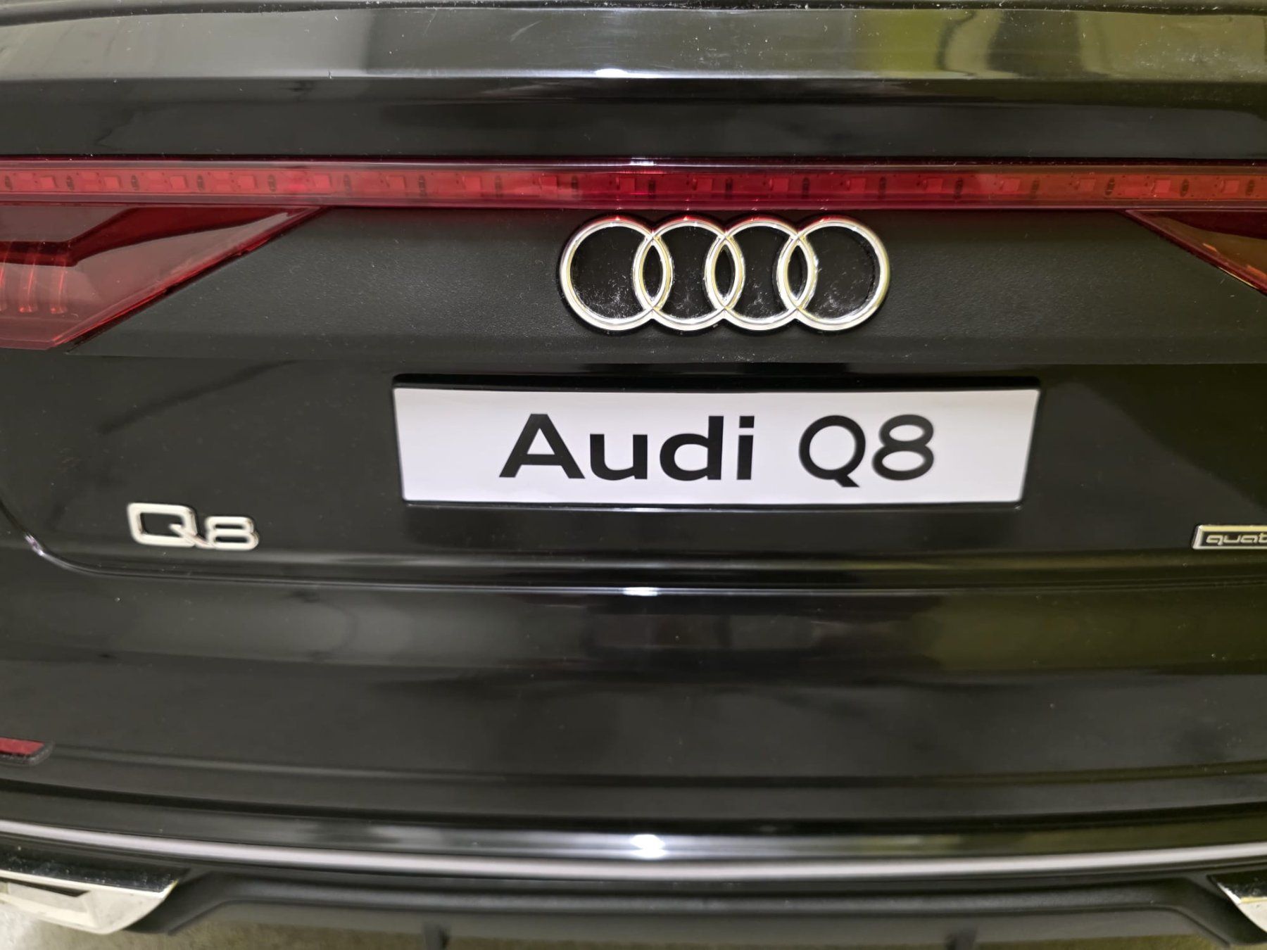 Veicoli per bambini: Audi Q8 électrique pour enfant – Nuovo (secondo la descrizione) da Biel/Bienne venduto da ang_t57h 6