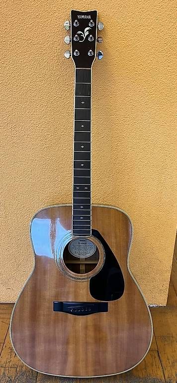 Musikinstrumente: Gitarre  – Gebraucht aus Emmenbrücke von mamada