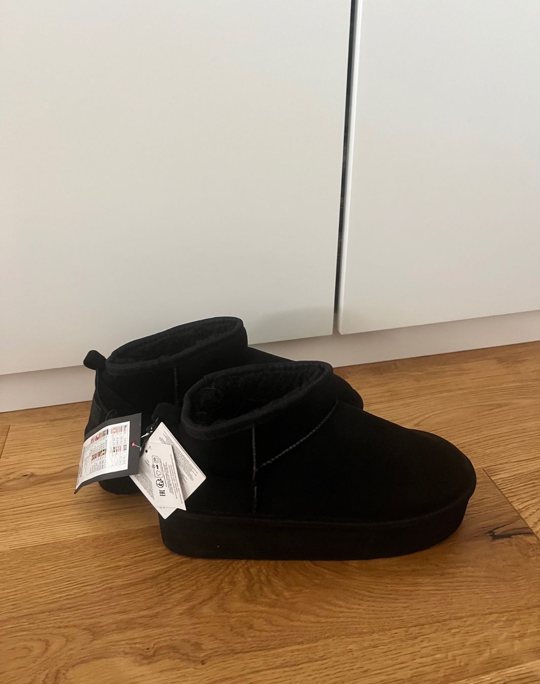 Chaussures femmes: Boots Plateau schwarz – Neuf avec emballage d'origine à Niederuzwil par dixi_29 3