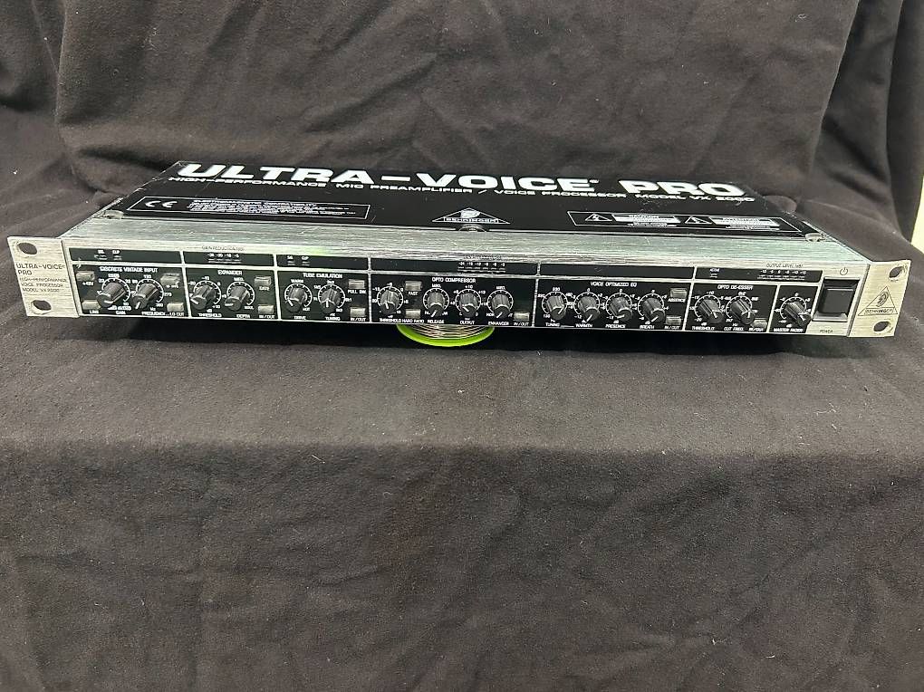 Behringer Console di mixaggio: Behringer Ultra Voice Pro VX2000 – Usato da St. Gallen venduto da scandola_gmbh 1