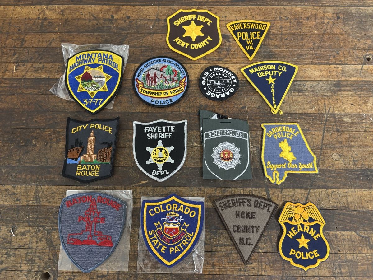 Toppe: Police / Polizei Patch 14stk. – Nuovo (secondo la descrizione) da Bretzwil venduto da Mygarage4147