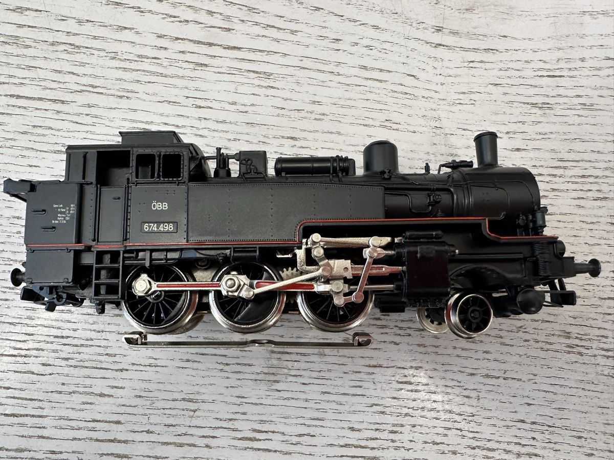 Märklin Modellini di ferrovie: Märklin 3105 ÖBB BR 674 – Usato da Lupsingen venduto da New-Haven 3