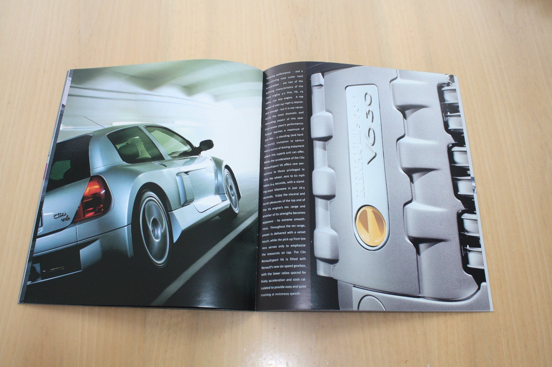 Renault Dokumente: Renault Sport Clio V6 Prospekt 2/2001 – Gebraucht aus Wikon von erwin400 5