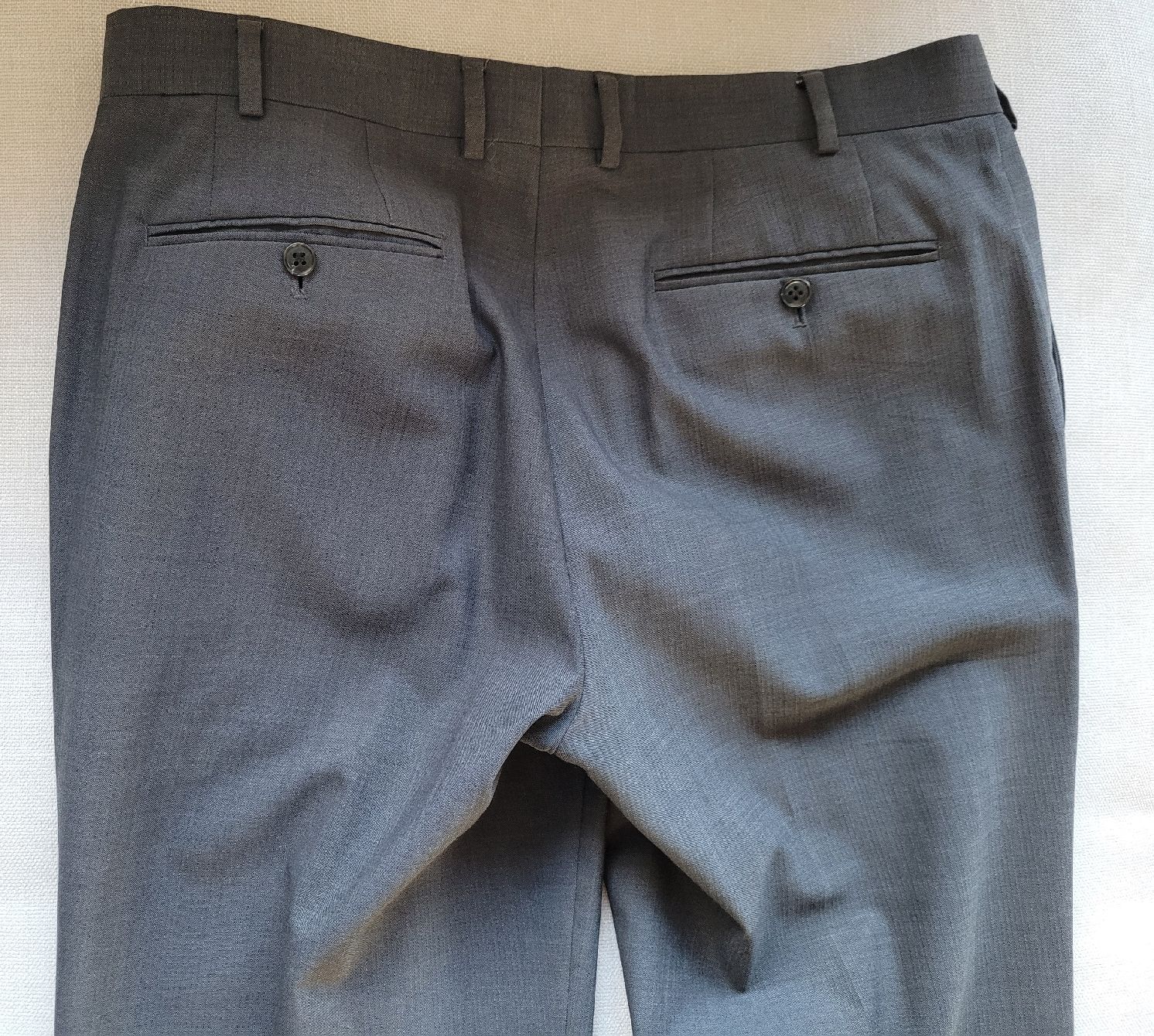 Hosen: Graue Business Herrenhose Gr.50 – Gebraucht aus Biberist von hertd 1