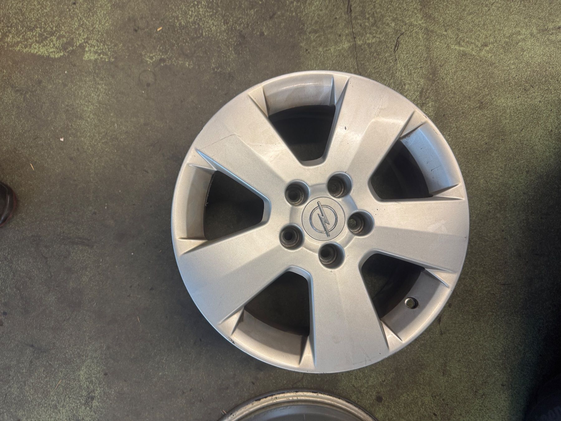 Opel Cerchioni: Alufelge opel – Usato da Widen venduto da Dinero02 1
