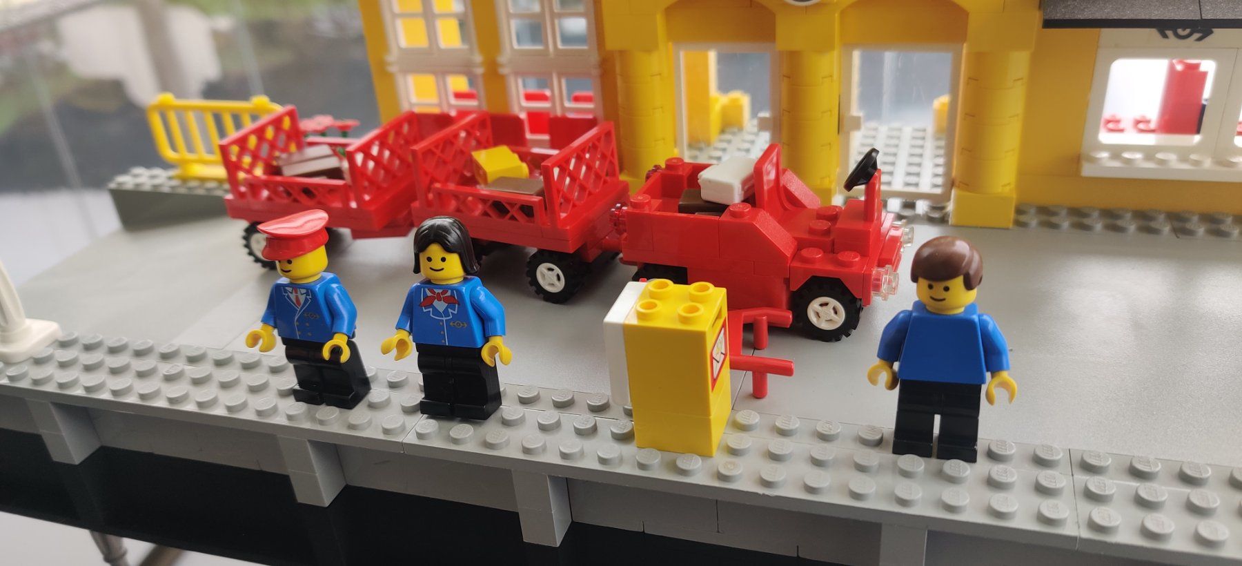 Lego Kit di costruzioni: Lego® 4554 Bahnhof – Usato da Erstfeld venduto da Bini-CH 4
