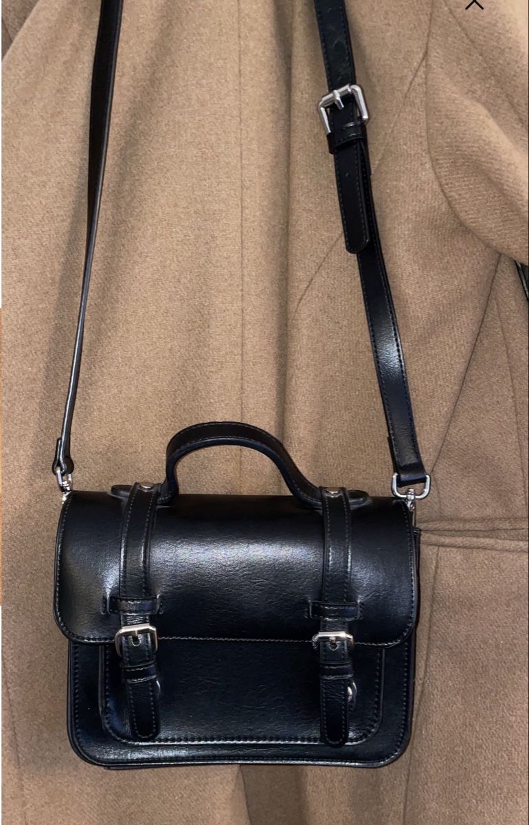 Brandy Melville Borse: Umhängetasche schwarz – Nuovo (secondo la descrizione) da Wetzikon ZH venduto da sarahlarissa03