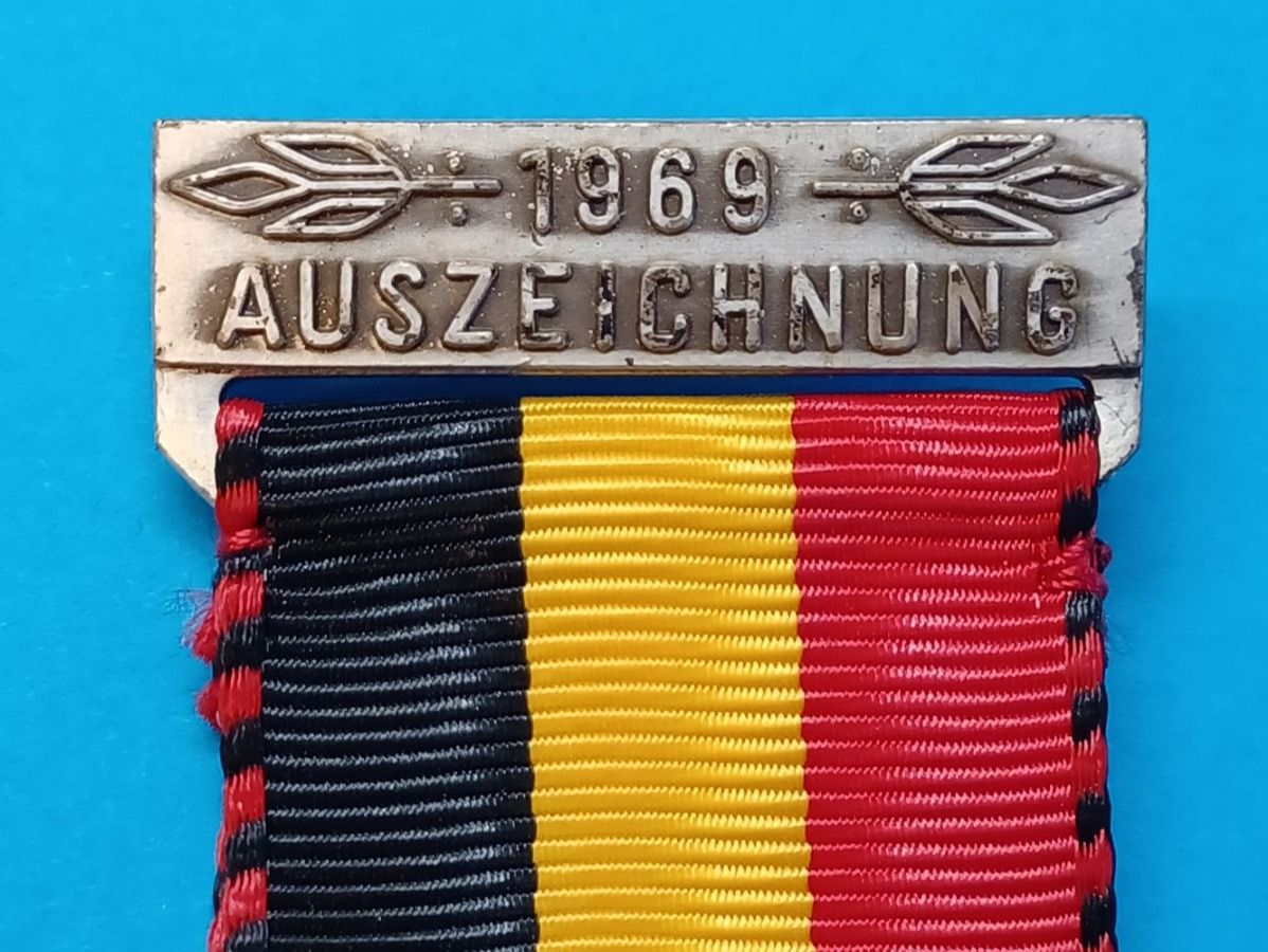 Medaglie: Bümpliz 1968  (P519) – Usato da Schwanden GL venduto da Suvorov 3