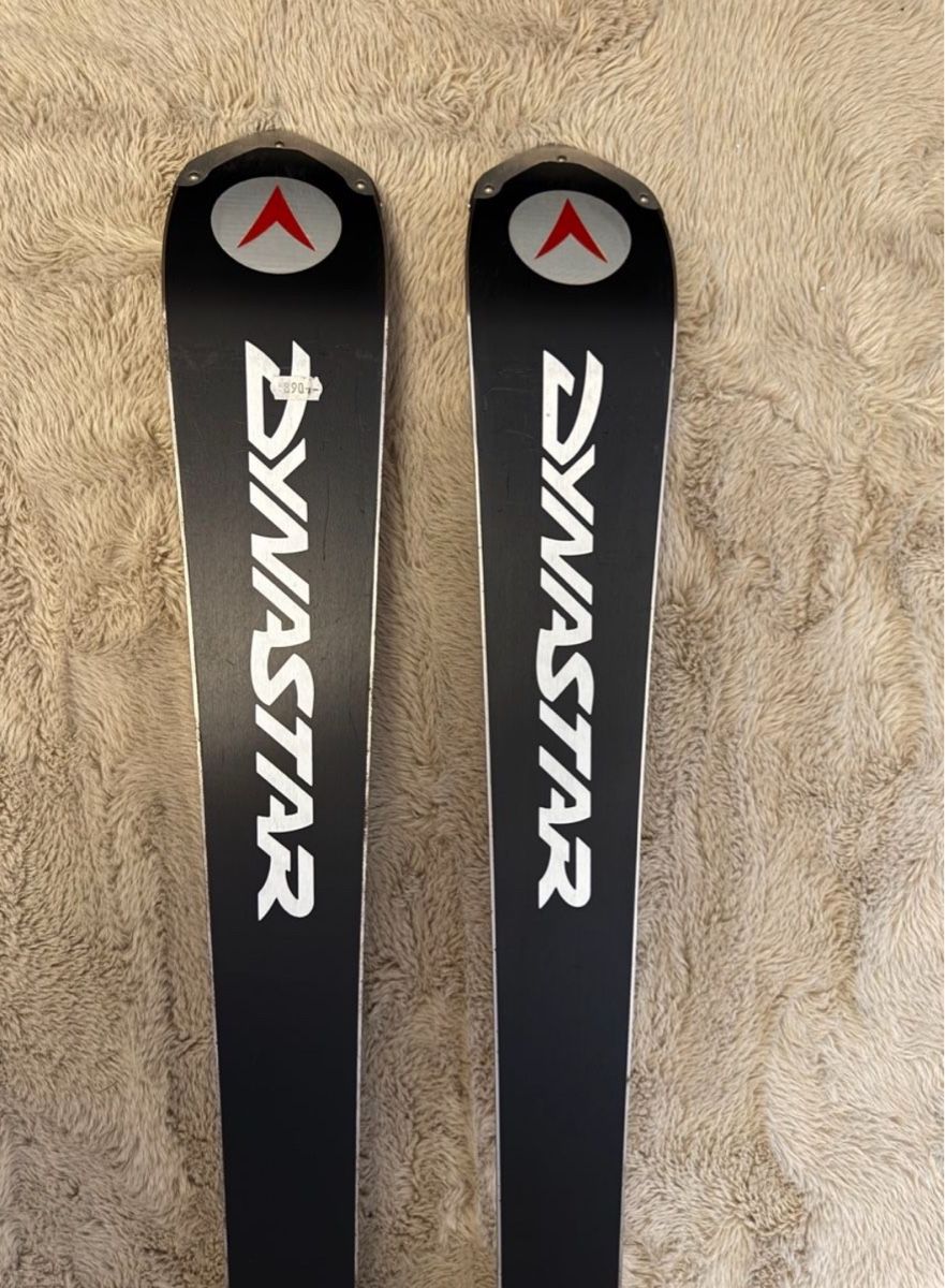 Dynastar Sci: Dynastar Overclass Comp Ski, 165cm, Top Zustand, Ab servis – Usato da Oberwil-Lieli venduto da Facundo101 5
