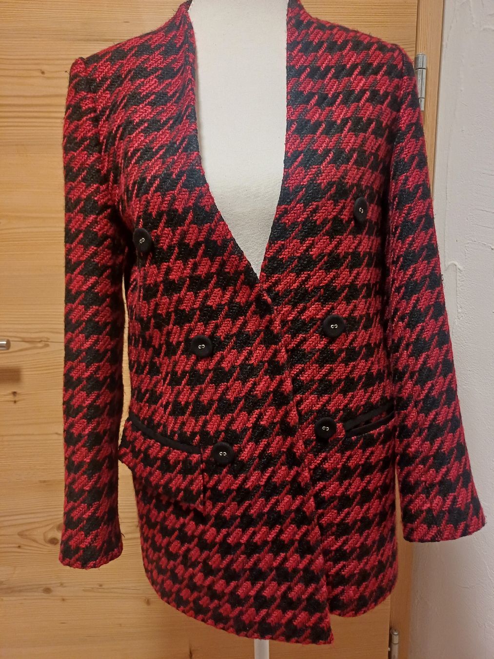 Jacken: Blazer Jacke XS – Gebraucht aus La Punt Chamues-ch von Aniram87