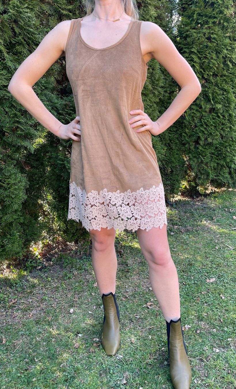 Vestiti: Glamour Abito in Pelle Ecco scamosciata  con pizzo – Nuovo (secondo la descrizione) da Gordevio venduto da LanaZimm