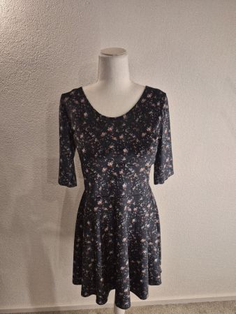 Minikleid mit Blumenmuster in Velours, Clockhouse, Grösse L