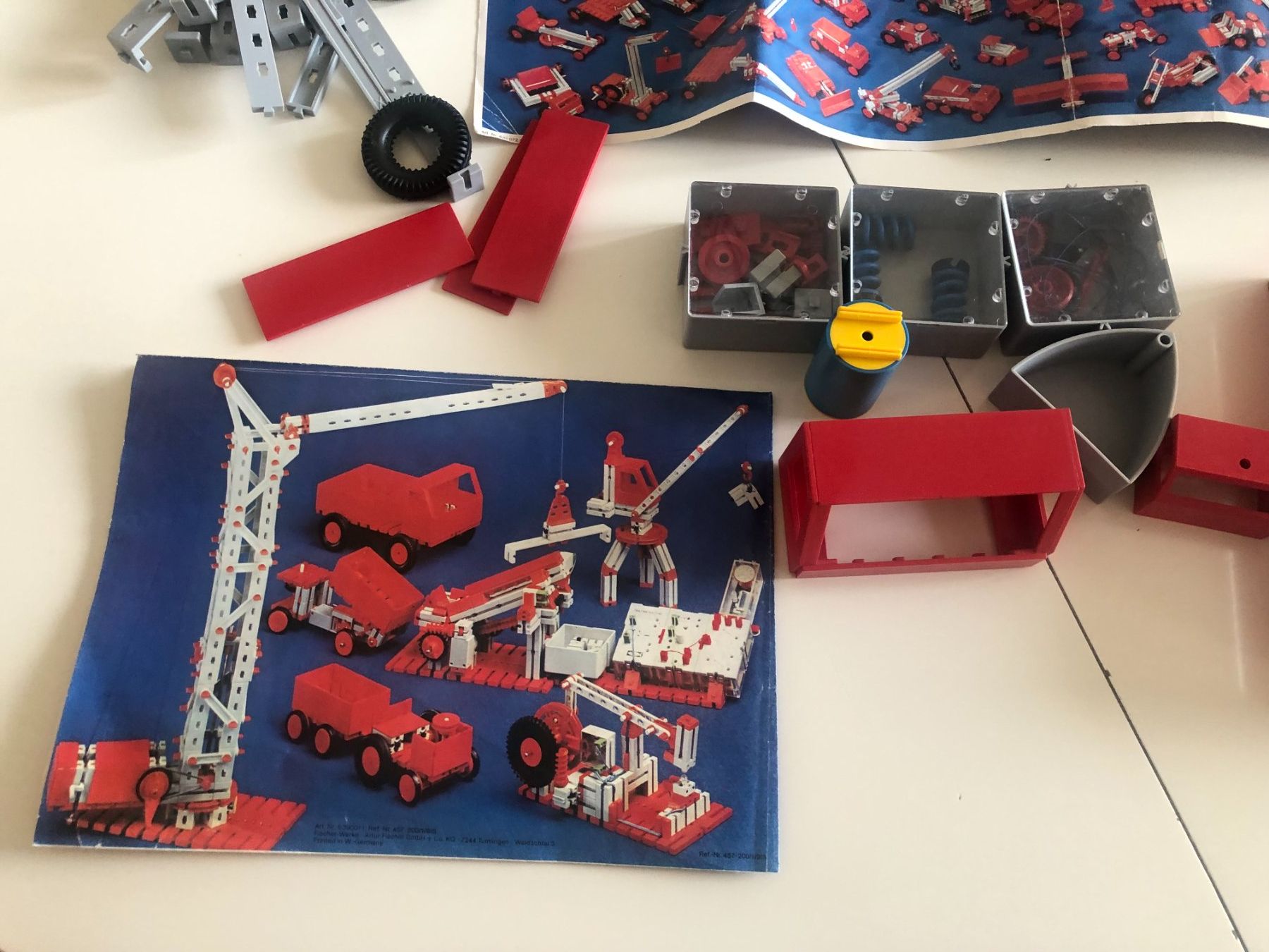 Fischer Jouets: Fischtechnik diverse Bauteile mit Anleitung – D'occasion à Bassersdorf par sammelfloh 1