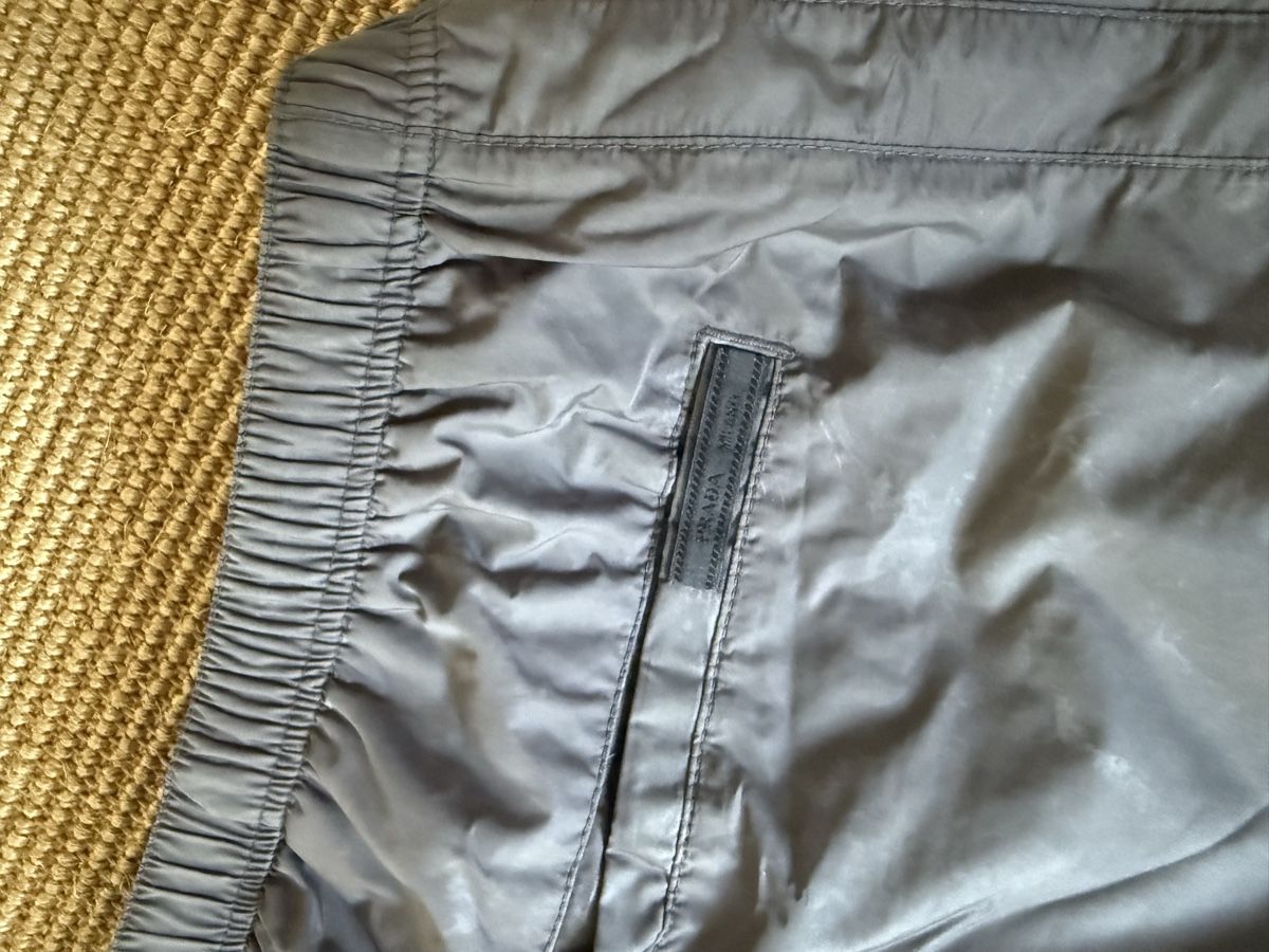 Prada Costumi da bagno: Prada Badehose / Shorts, Gr. 48, Schwarz/ Grau – Usato da Zürich venduto da Ralph12345 4