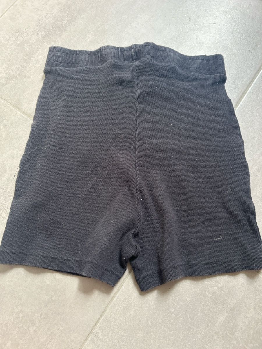 Hosen: Short – Gebraucht aus Lausanne von non_ptb6 1