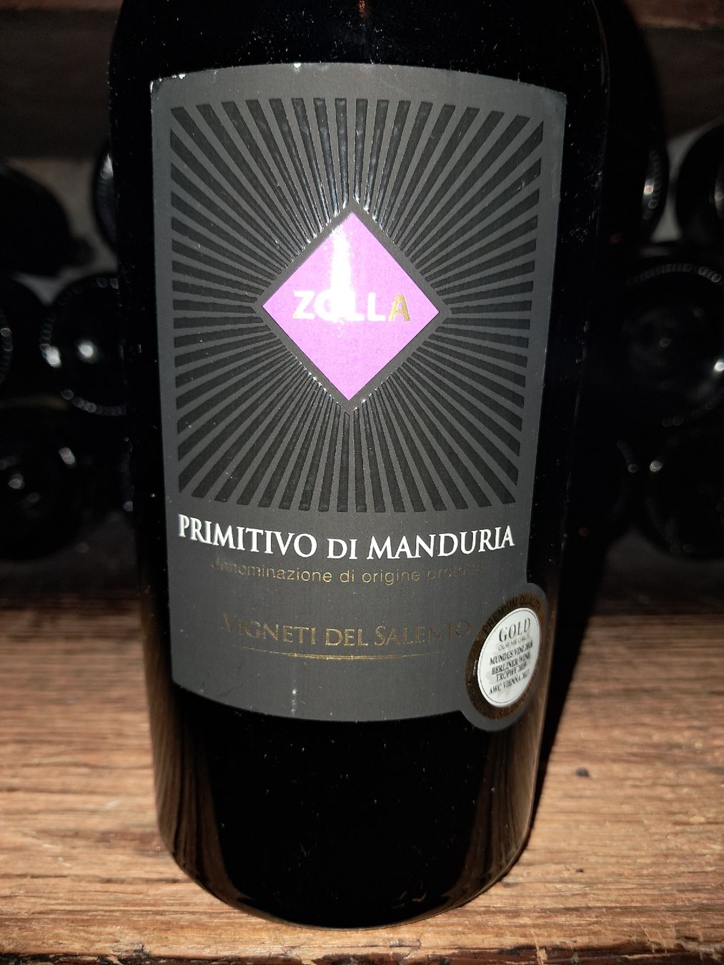 Vino: Zolla Primitivo di Manduria 2021 – Nuovo e nell'imballaggio originale da Le locle venduto da juliensaran 1