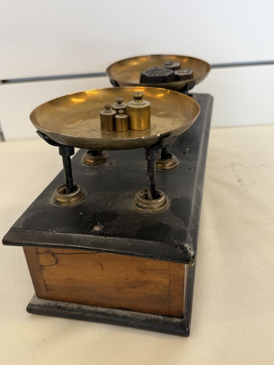 Bilance e pesi: Balance de précision ancienne avec poids  – Usato da montreux venduto da Always-Good 5