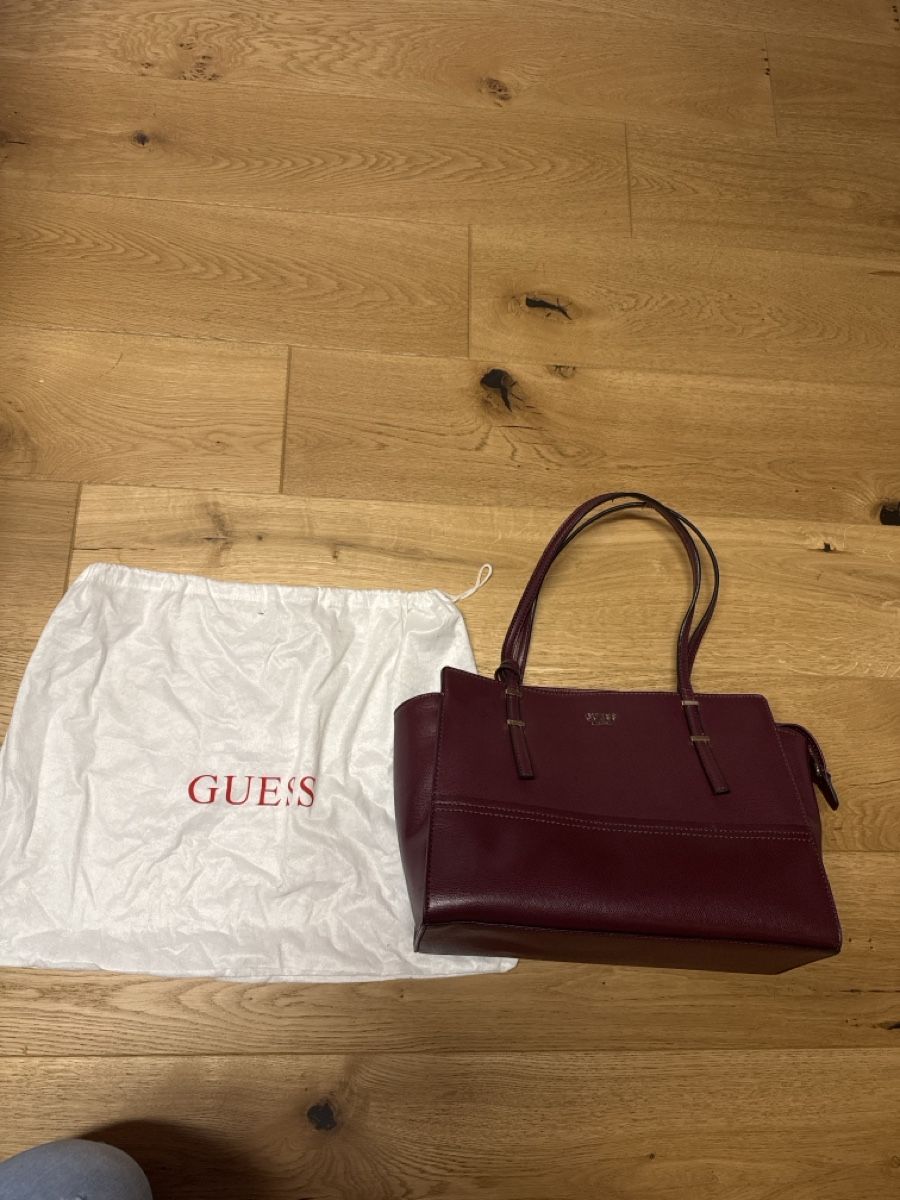 Guess Borse da donna: Handtasche von Guess – Nuovo (secondo la descrizione) da Schiers venduto da lenisenka