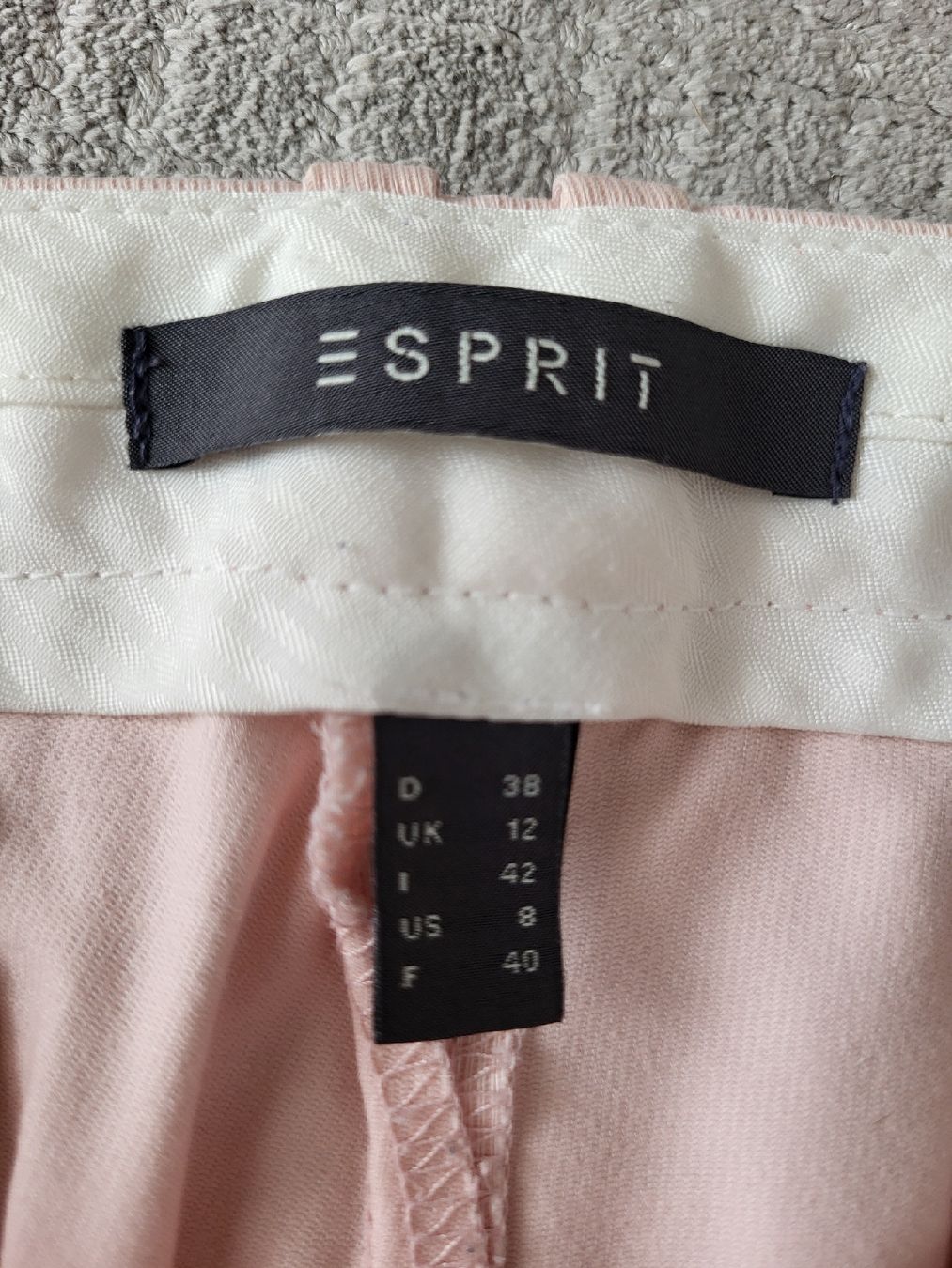 Esprit Hosen: ESPRIT Stoffhose Grösse 38  – Gebraucht aus St.Gallen von Einstein87 2
