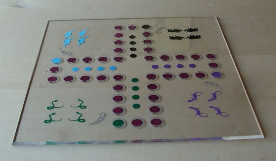 Giochi: Spielfeld - Dekorativ, stabil, Unikat! – Usato da diemerswil venduto da carola3053