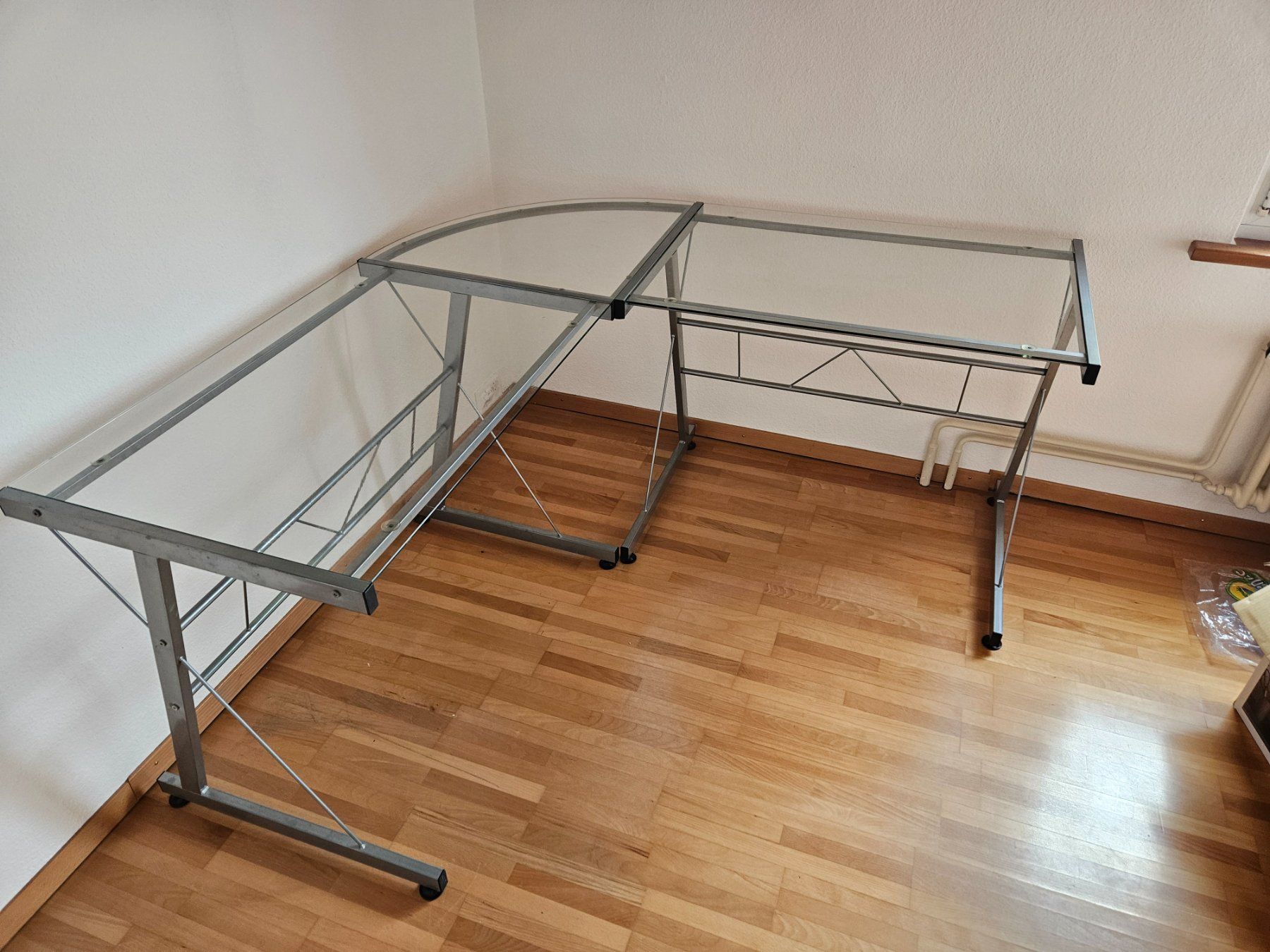 Scrivanie: Glas Eck-Bürotisch – Usato da Rorschach venduto da moordoon 1