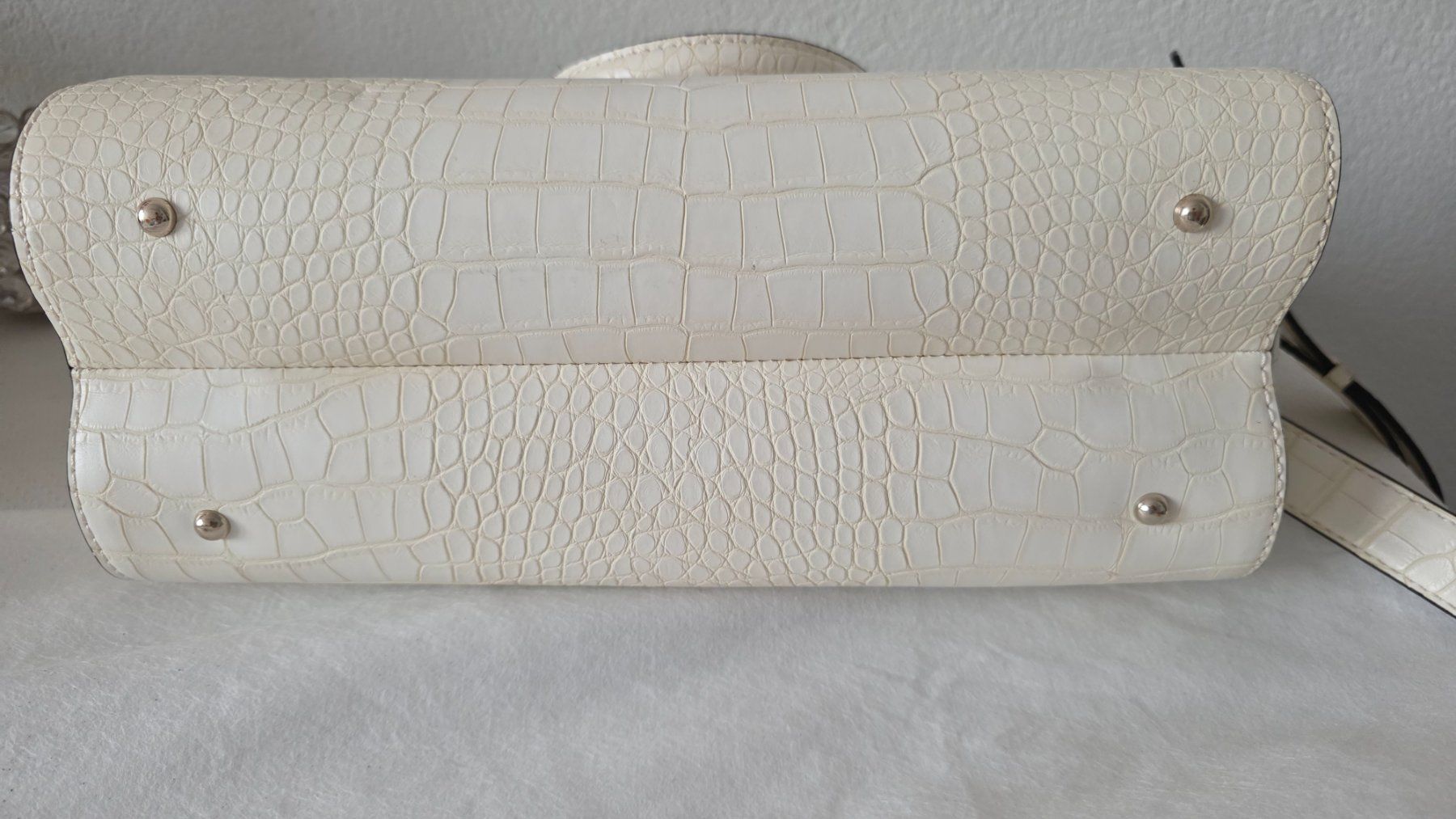 Borse da donna: Guess Handtasche / Henkeltasche Sommer – Usato da Zürich venduto da Lemon007 3