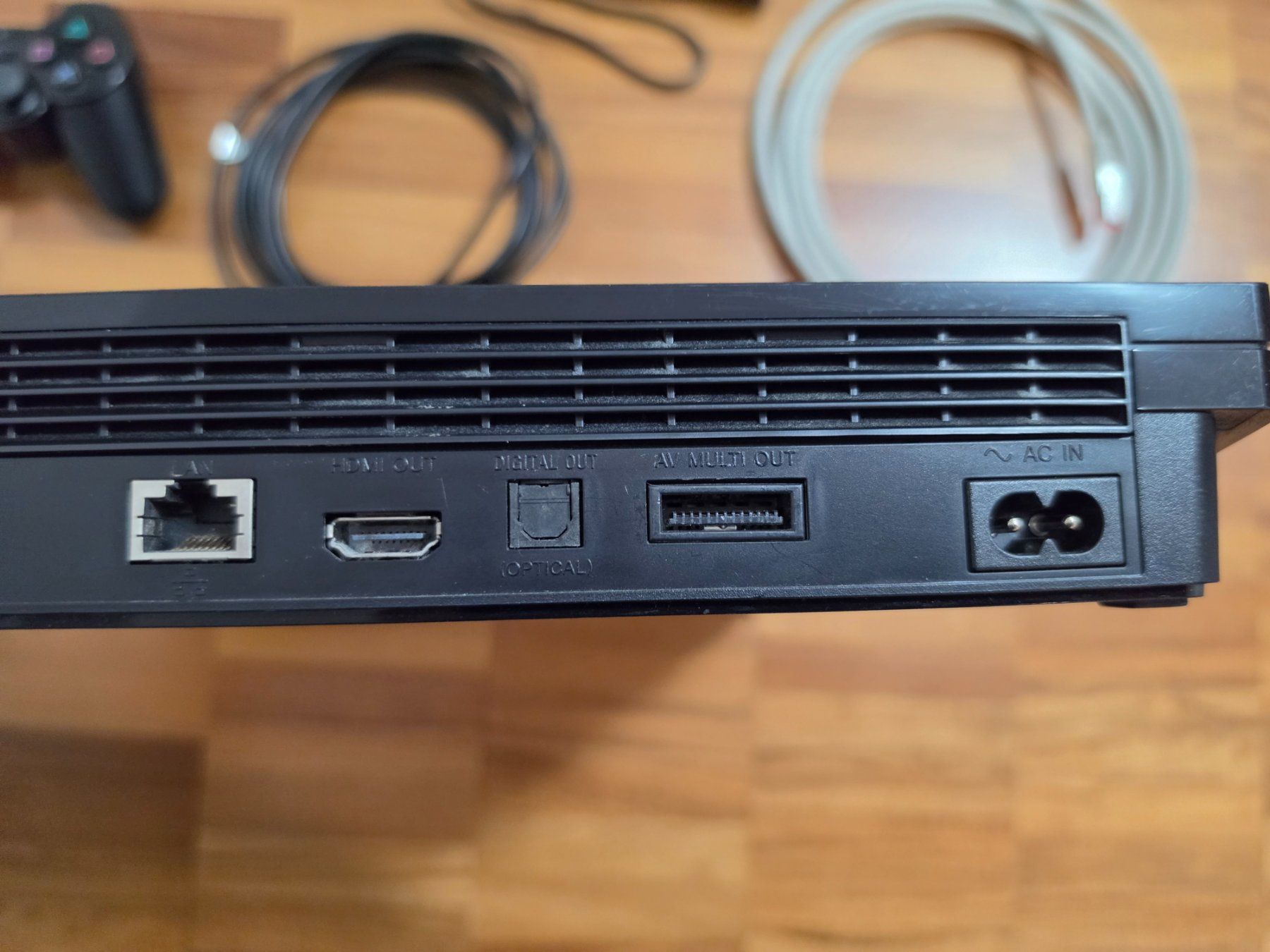 Sony Console: PS3 Slim Konsole mit Zubehör ab 1 Fr.- – Usato da Chur venduto da Ghostwulf 5