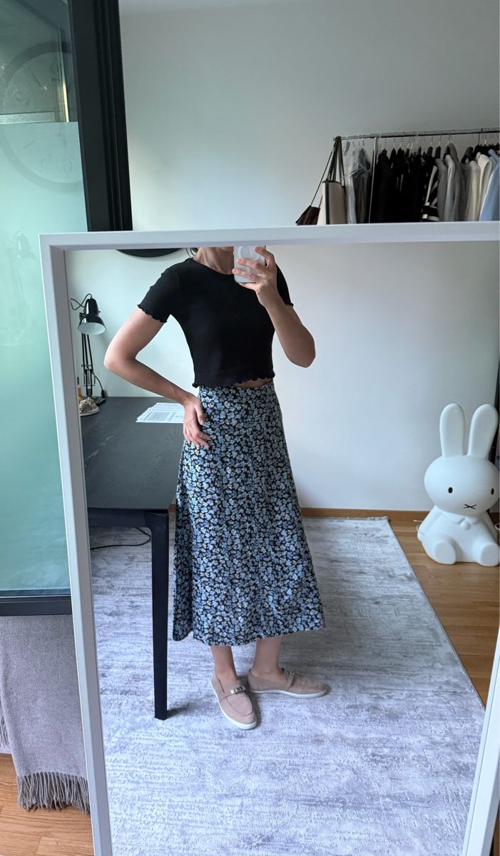 Pull&Bear Lotti di vestiti: Pull & PULL & BEAR Set: schwarzes T-Shirt + Rock (Grösse S) – Nuovo (secondo la descrizione) da Genève venduto da fat_5zzp 1