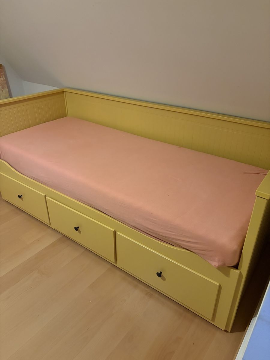 Lits: Ikea HEMNES Bett neuwertig – D'occasion à Winterthur par GLMI08 1