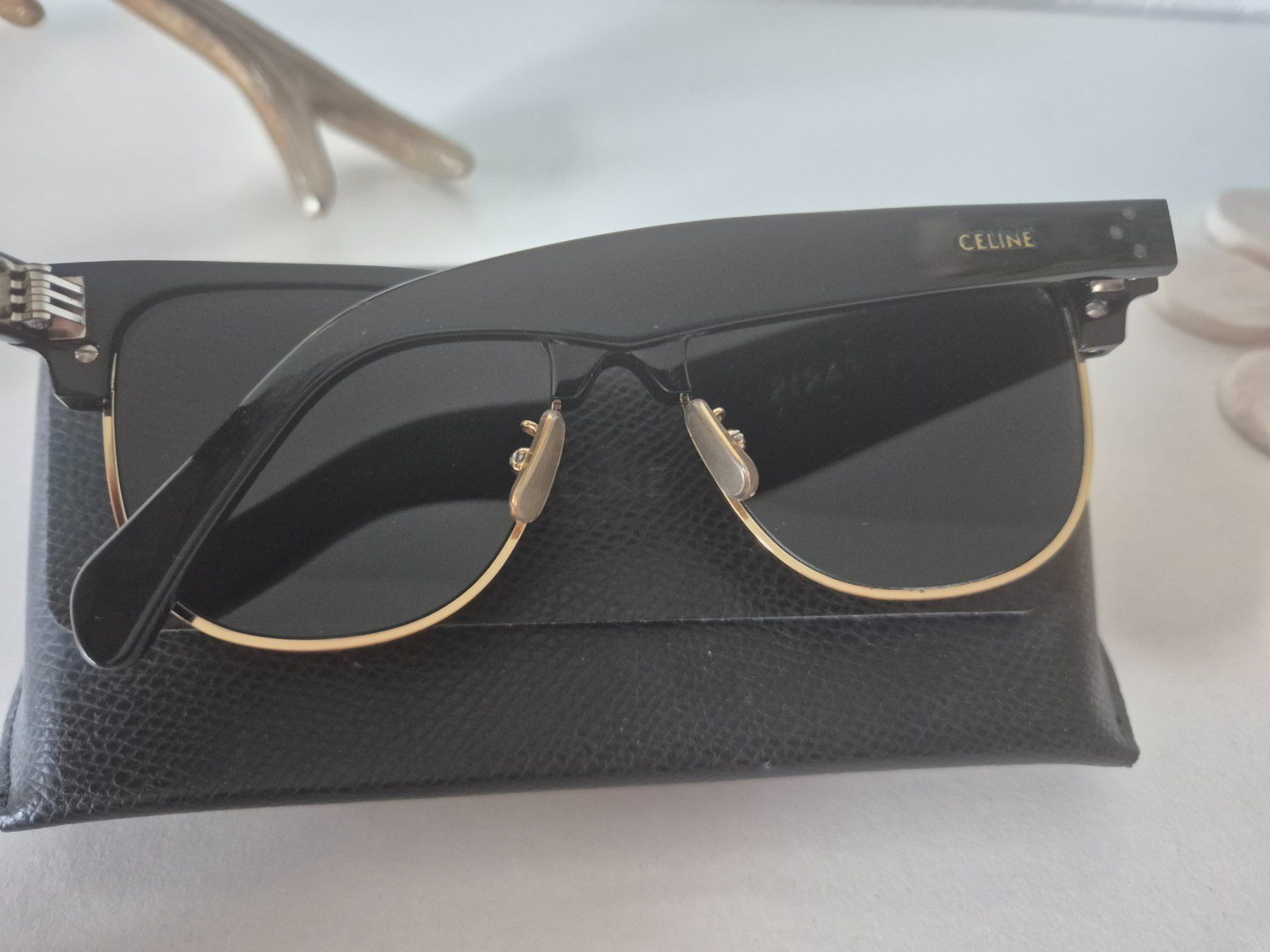 Celine Occhiali & Lenti: Sonnenbrille Celine schwarz gold – Usato da Willisau venduto da dor_xp9g 3