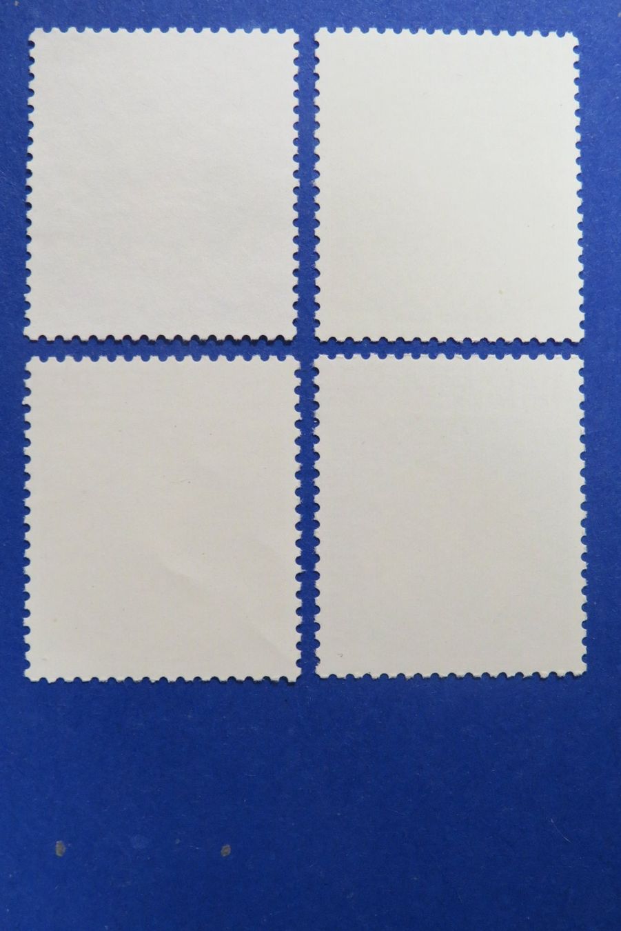 Tutti i francobolli: Serie Pro Patria 1992 - off.Ersttag-Eckstempel BERN – Usato da Brunnen venduto da Kumari 2