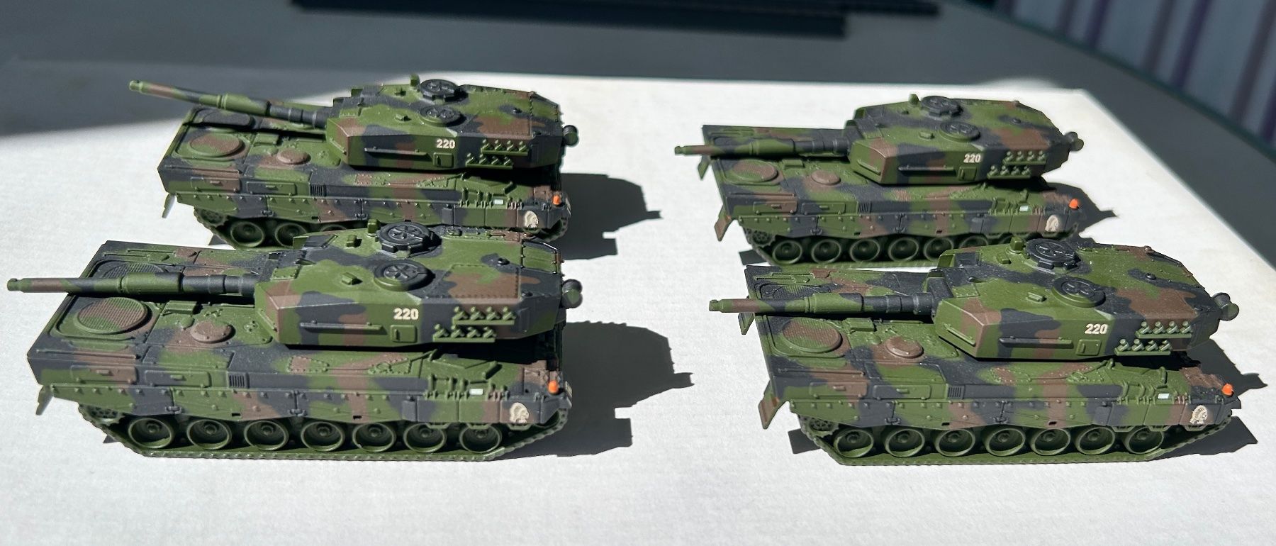 Schweizer Armee Kit di modellismo & Modellini statici: Märklin / 4MFOR 18581 Panzer Leopard 2A1, Ep.V, 1:87 – Usato da Adliswil venduto da Member25432 1